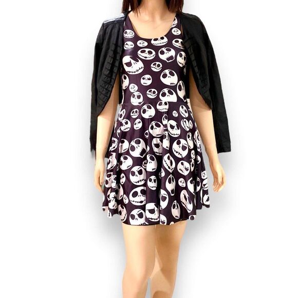 Sleeveless Black White Skulls Skater Summer Mini Dress NEW - Picture 1 of 4